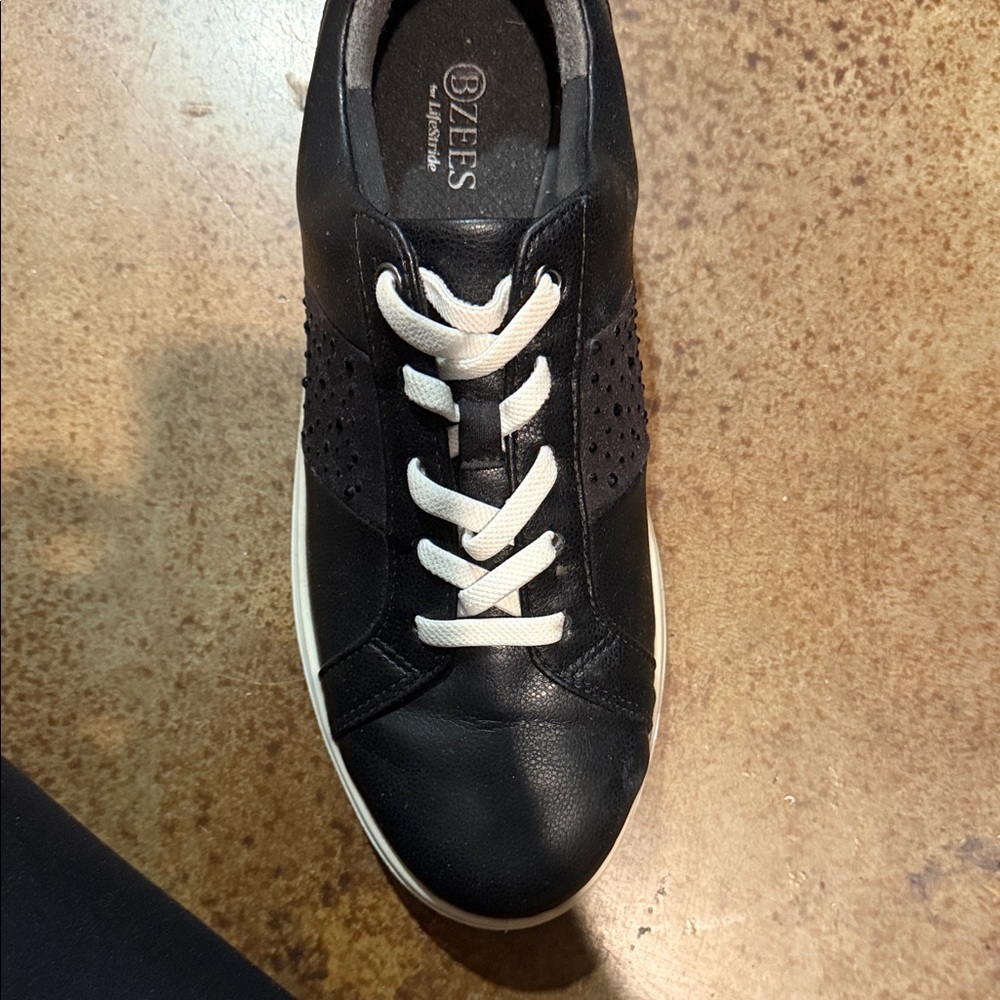 Bzees Black Shoes with Cream Accents